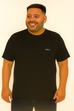 Camiseta Plus Size Cor Preto Thoux