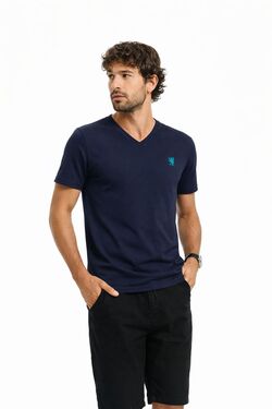 Camiseta Masculina Slim Decote V Six One Preta – Algodão