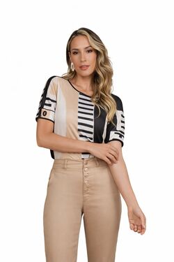 Blusa Feminina Plus Size Miravest Bege e Preto Manga Curta com Tule e Ilhós