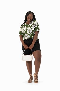 Blusa Plus Size Liganete Estampada Infinita Cor em Poliéster com Elastano